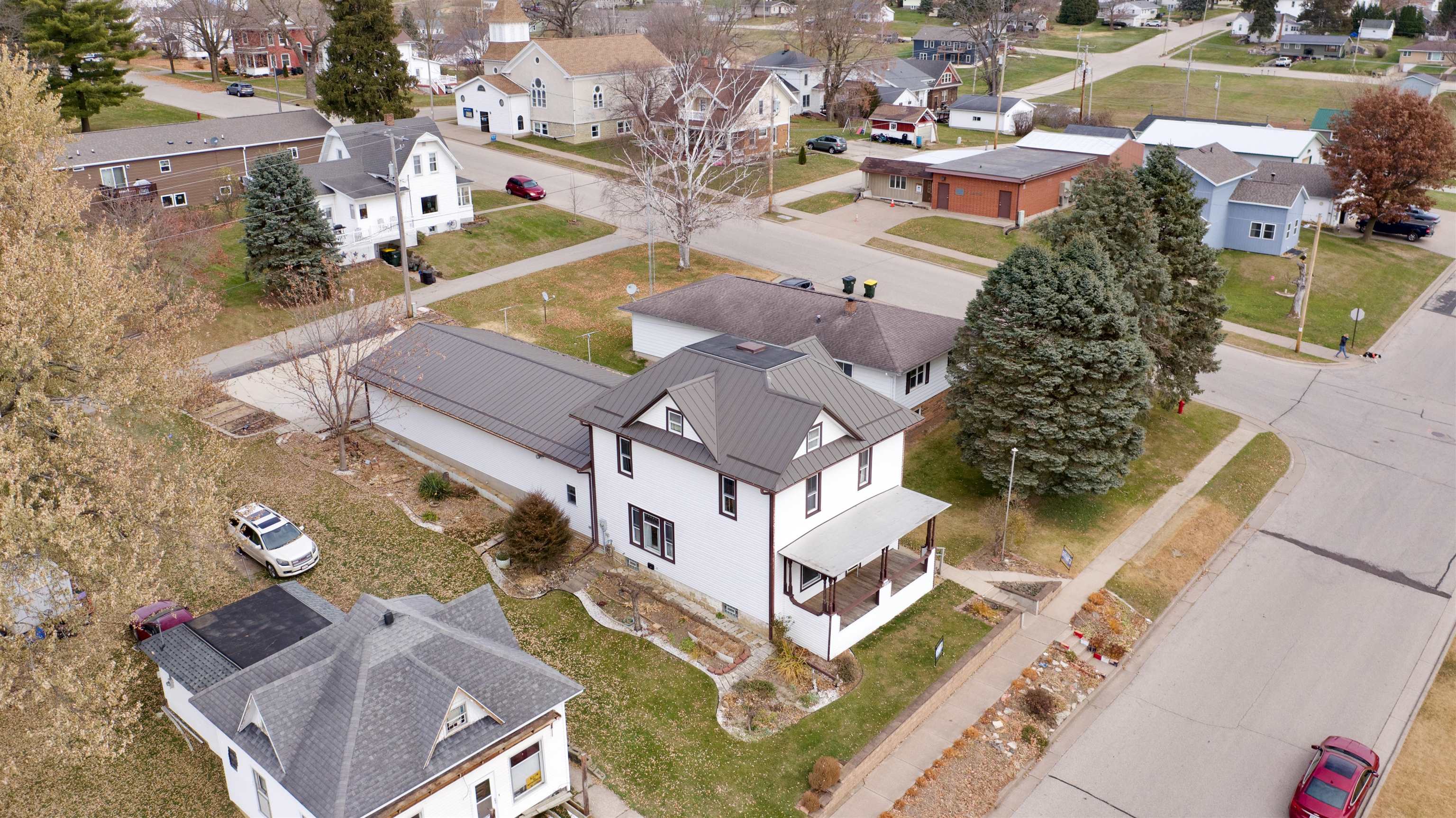 610 1st Street Bloomington, WI 53804 - Photo 47 of 51