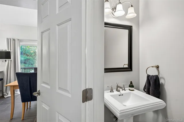 $494,900 | 8 Ledger View Court, Highland Mills, NY 10930