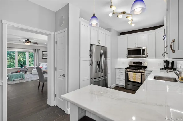 $494,900 | 8 Ledger View Court, Highland Mills, NY 10930