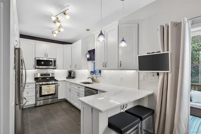 $494,900 | 8 Ledger View Court, Highland Mills, NY 10930