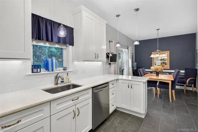 $494,900 | 8 Ledger View Court, Highland Mills, NY 10930