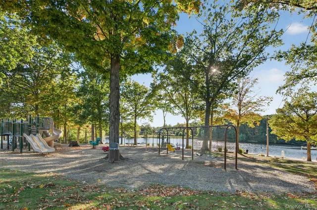 $494,900 | 8 Ledger View Court, Highland Mills, NY 10930