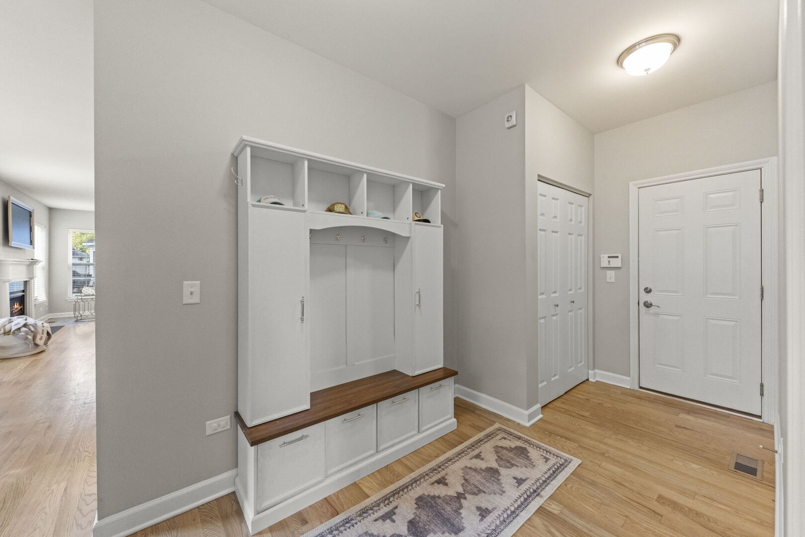 1240 West Thomas Road Wheaton, IL 60187 - Photo 15 of 58