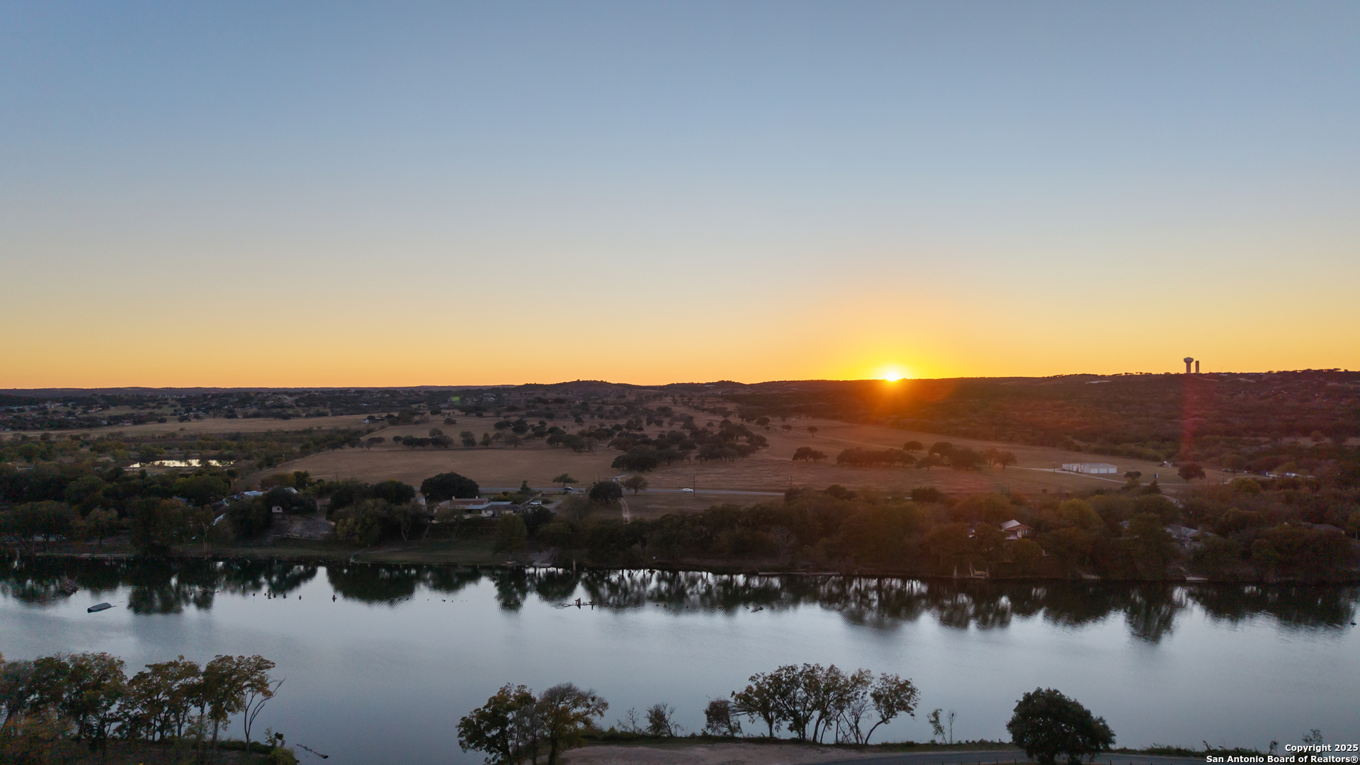 2650 Bandera Highway Kerrville, TX 78028 - Photo 8 of 50 a view of a lake in middle of a city
