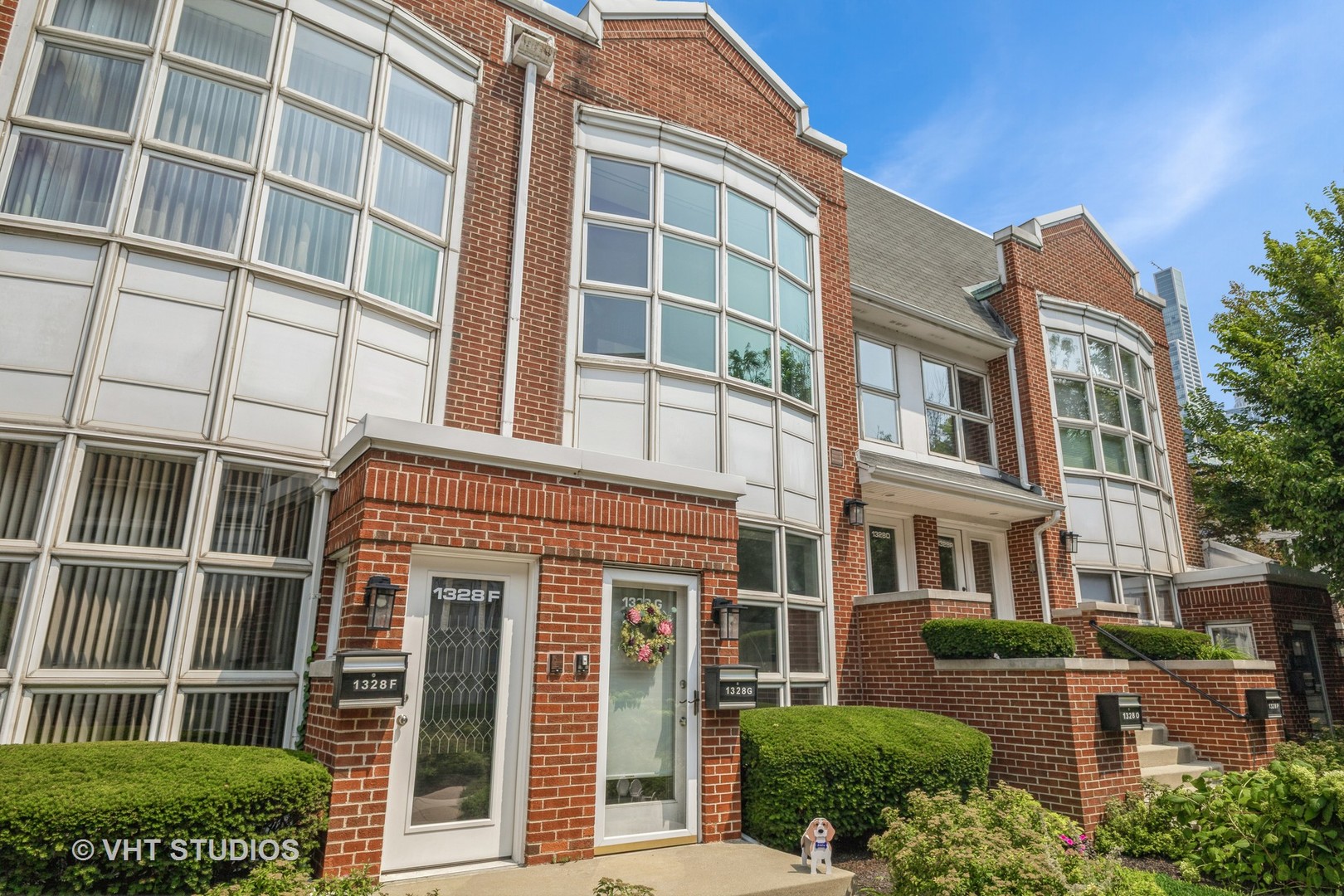 1328 South Federal Street, Unit G Chicago, IL 60605 - Photo 2 of 27 front view of a building