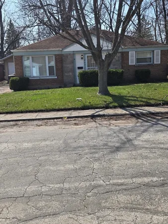 $1,775 | 253 Mantua Street, Park Forest, IL 60466