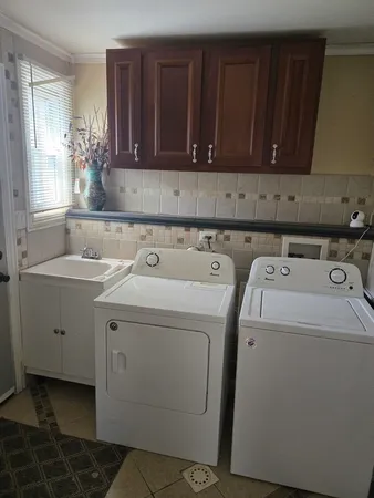 $1,775 | 253 Mantua Street, Park Forest, IL 60466