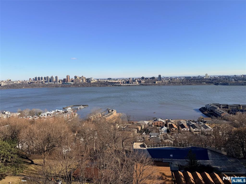 2 Horizon Road, Unit 1030 Fort Lee, NJ 07024 - Photo 2 of 28