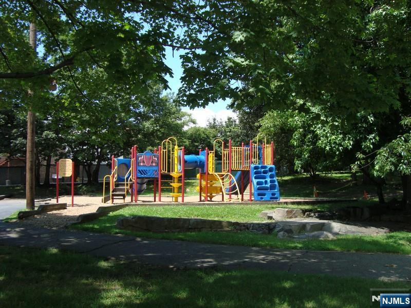 2 Horizon Road, Unit 1030 Fort Lee, NJ 07024 - Photo 21 of 28