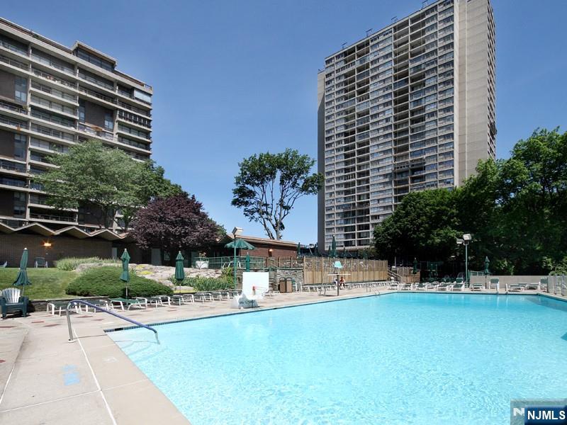 2 Horizon Road, Unit 1030 Fort Lee, NJ 07024 - Photo 23 of 28