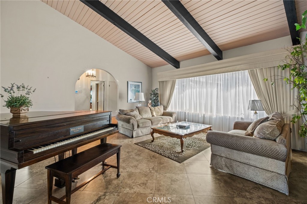 14560 Viewcrest Drive Riverside, CA 92503 - Photo 27 of 75 Gallery Image 27