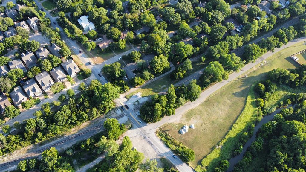 8040 Barbaree Boulevard Dallas, TX 75228 - Photo 4 of 4 a view of a yard with plants