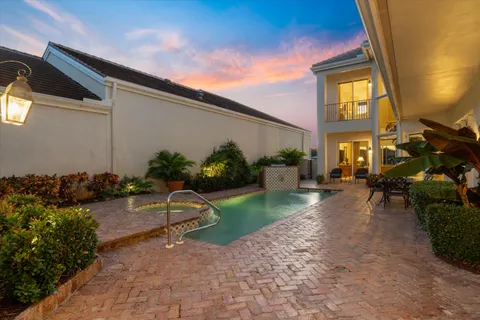 $3,250,000 | 602 Oak Harbour Drive, Juno Beach, FL 33408