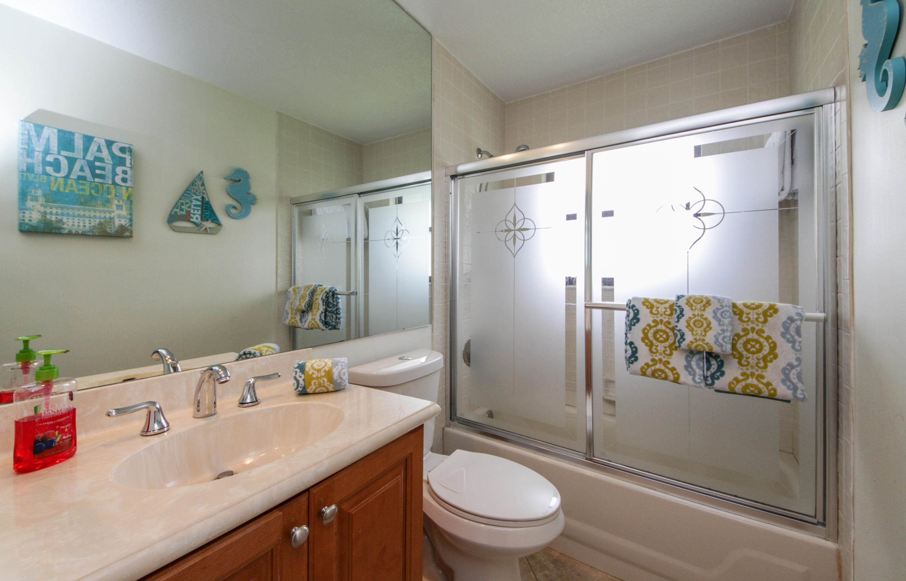 1337 Southwest 2nd Street Boca Raton, FL 33486 - Photo 12 of 22 Bathroom