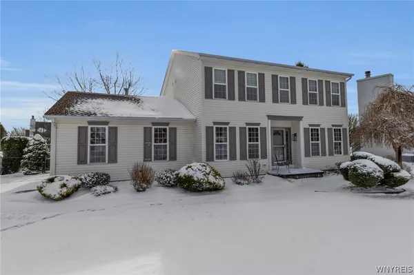 $550,000 | 30 Willow Ridge Lane, Lancaster, NY 14086