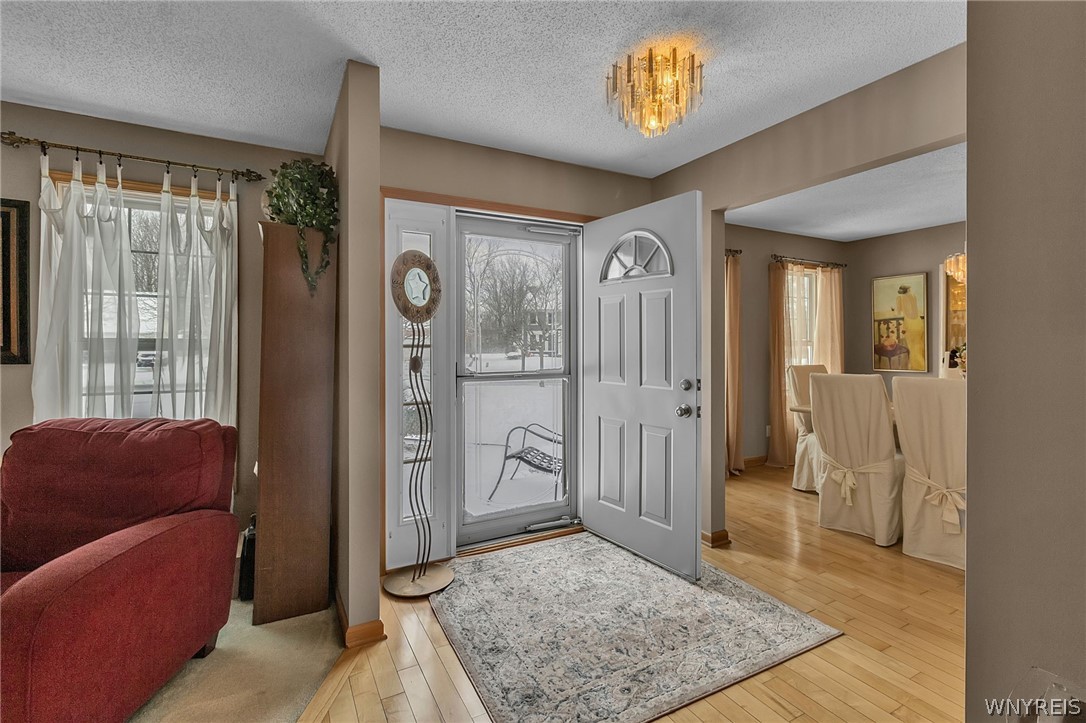 30 Willow Ridge Lane Lancaster, NY 14086 - Photo 2 of 50