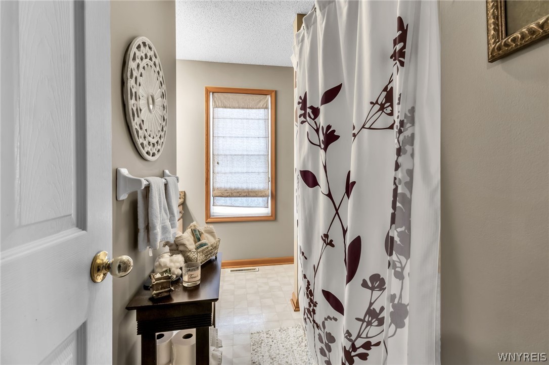 30 Willow Ridge Lane Lancaster, NY 14086 - Photo 32 of 50