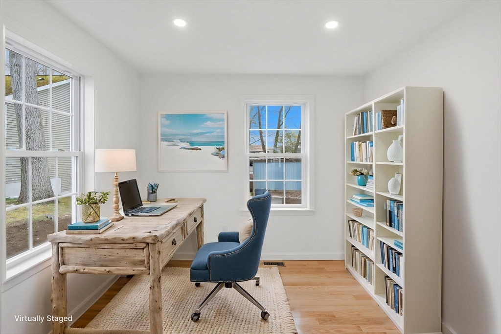38 Colonial Road Webster, MA 01570 - Photo 13 of 41
