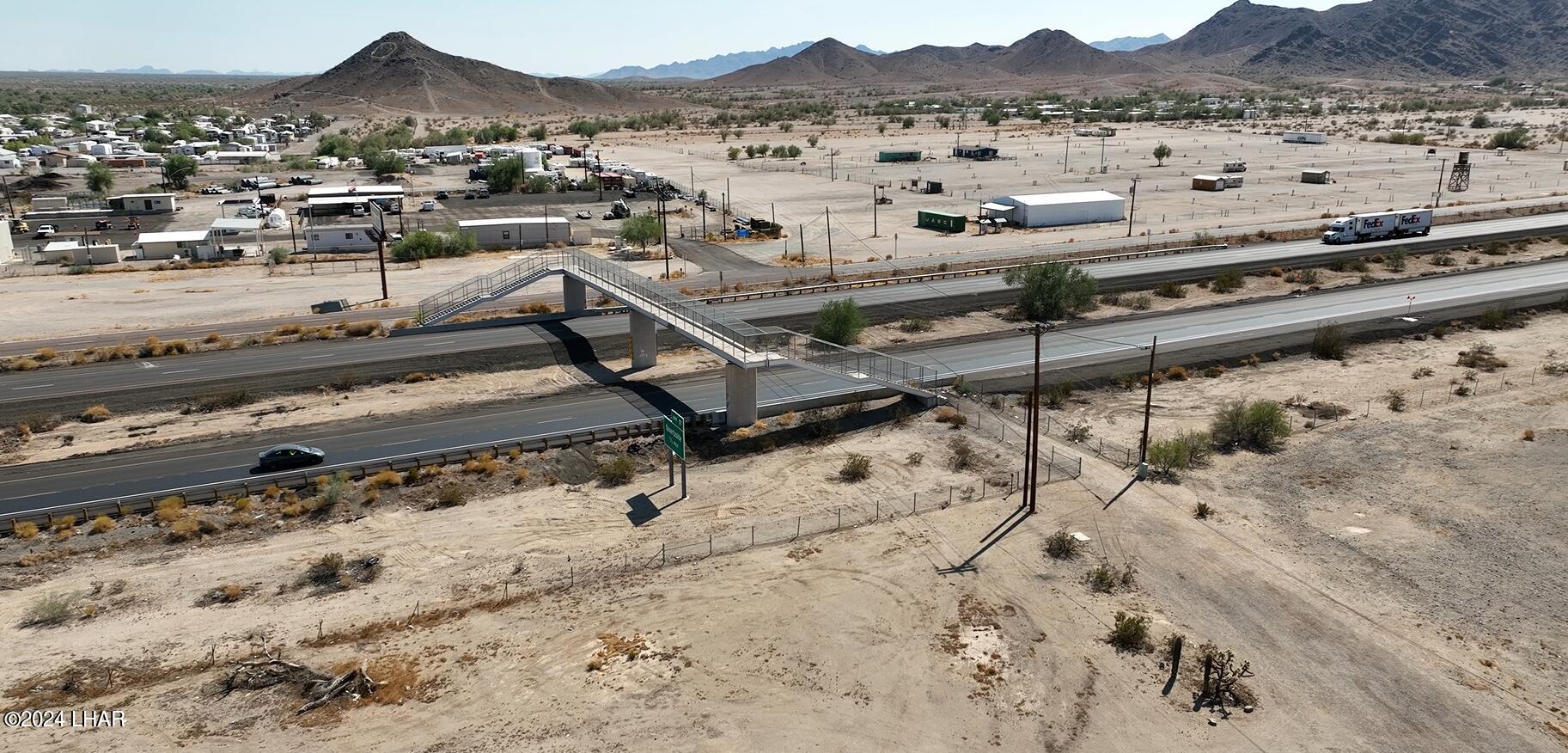 815 West Main Street Quartzsite, AZ 85346 - Photo 9 of 12 a view of a terrace with a snow