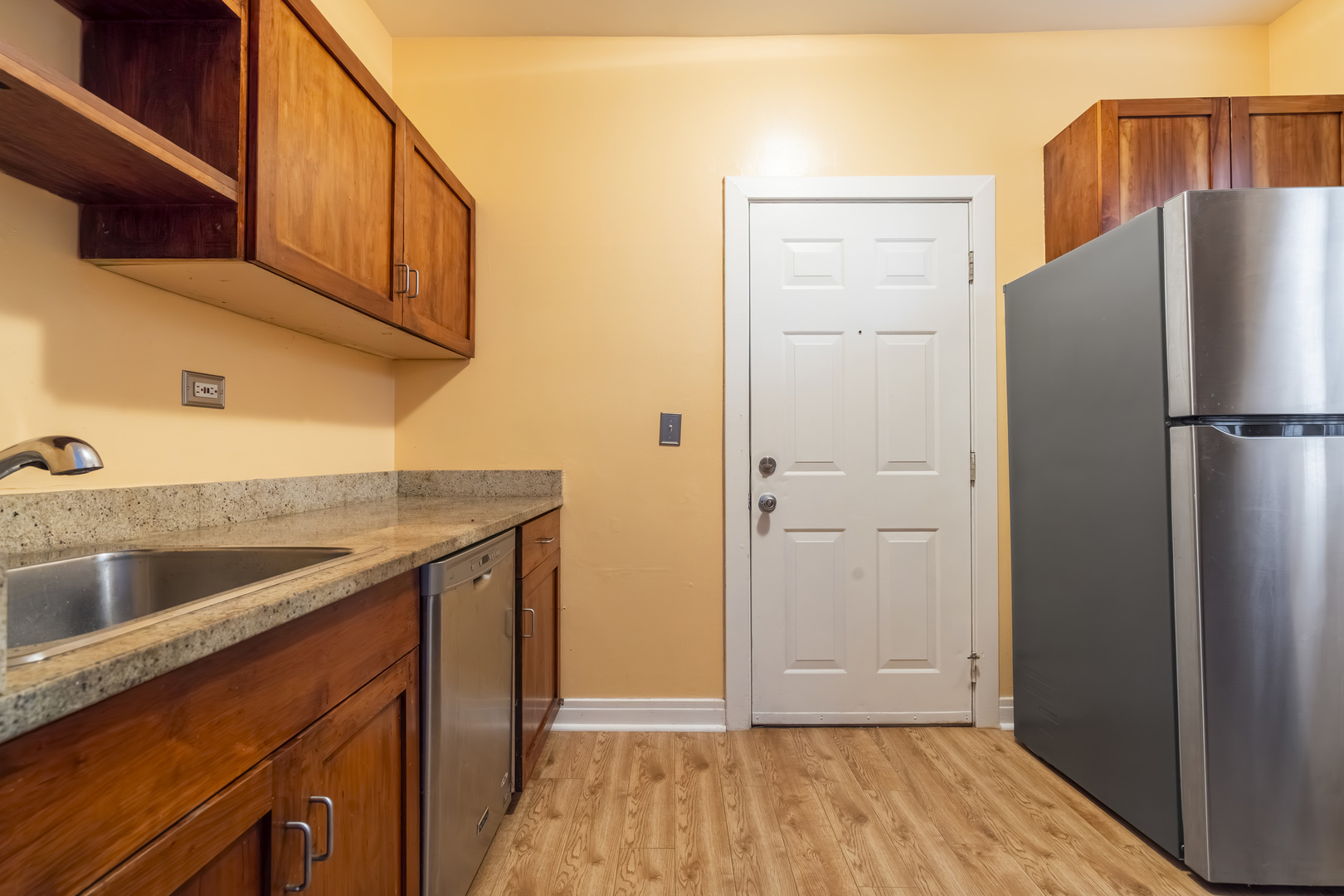 7025 North Sheridan Road, Unit 1N Chicago, IL 60626 - Photo 8 of 20