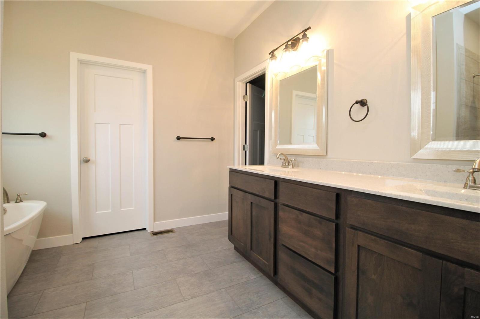 417 Cook Avenue Hamel, IL 62046 - Photo 14 of 26 Gallery Image 14