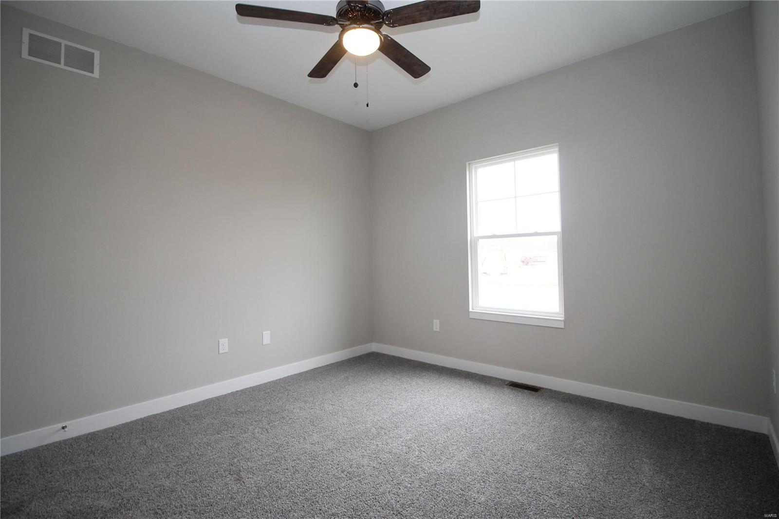 417 Cook Avenue Hamel, IL 62046 - Photo 10 of 26 Gallery Image 10