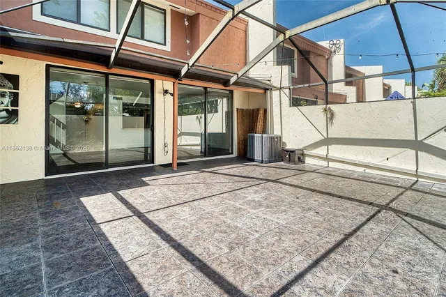 $600,000 | 10617 Southwest 79th Terrace, Miami, FL 33173