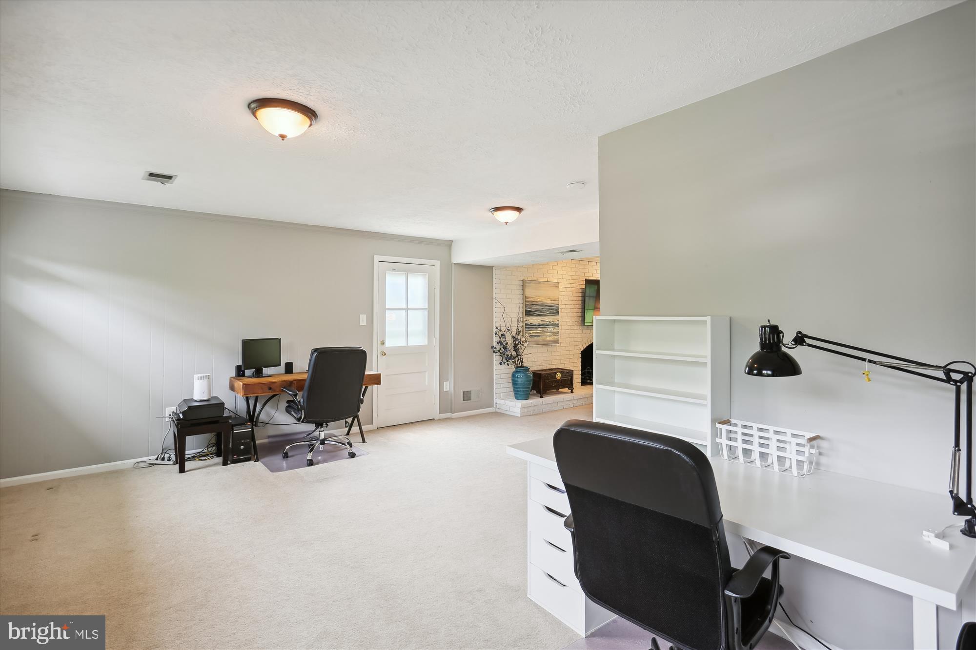 2017 Kings House Road Silver Spring, MD 20905 - Photo 75 of 95 Family Room