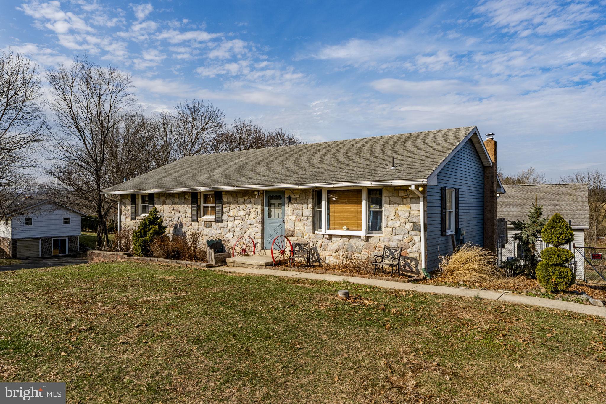 89 Cross Key Road Bernville, PA 19506 - Photo 10 of 20 a front view of a house with a yard