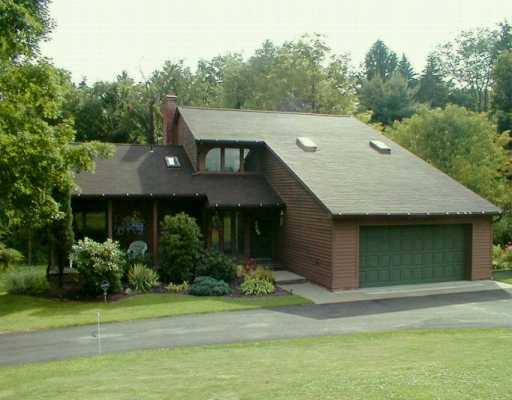 1812 Hassam Road Coraopolis, PA 15108 - Photo 1 of 8 Gallery Image 1