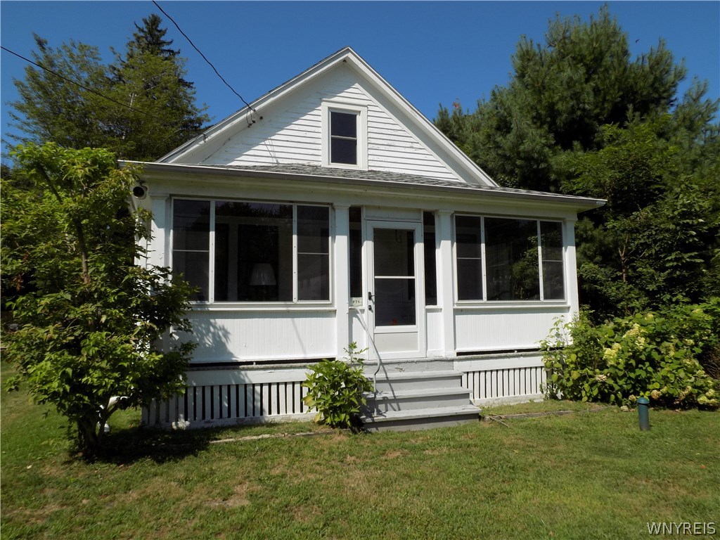 634 Hickory Road Evans, NY 14006 - Photo 1 of 1 Welcome to 634 Hickory!