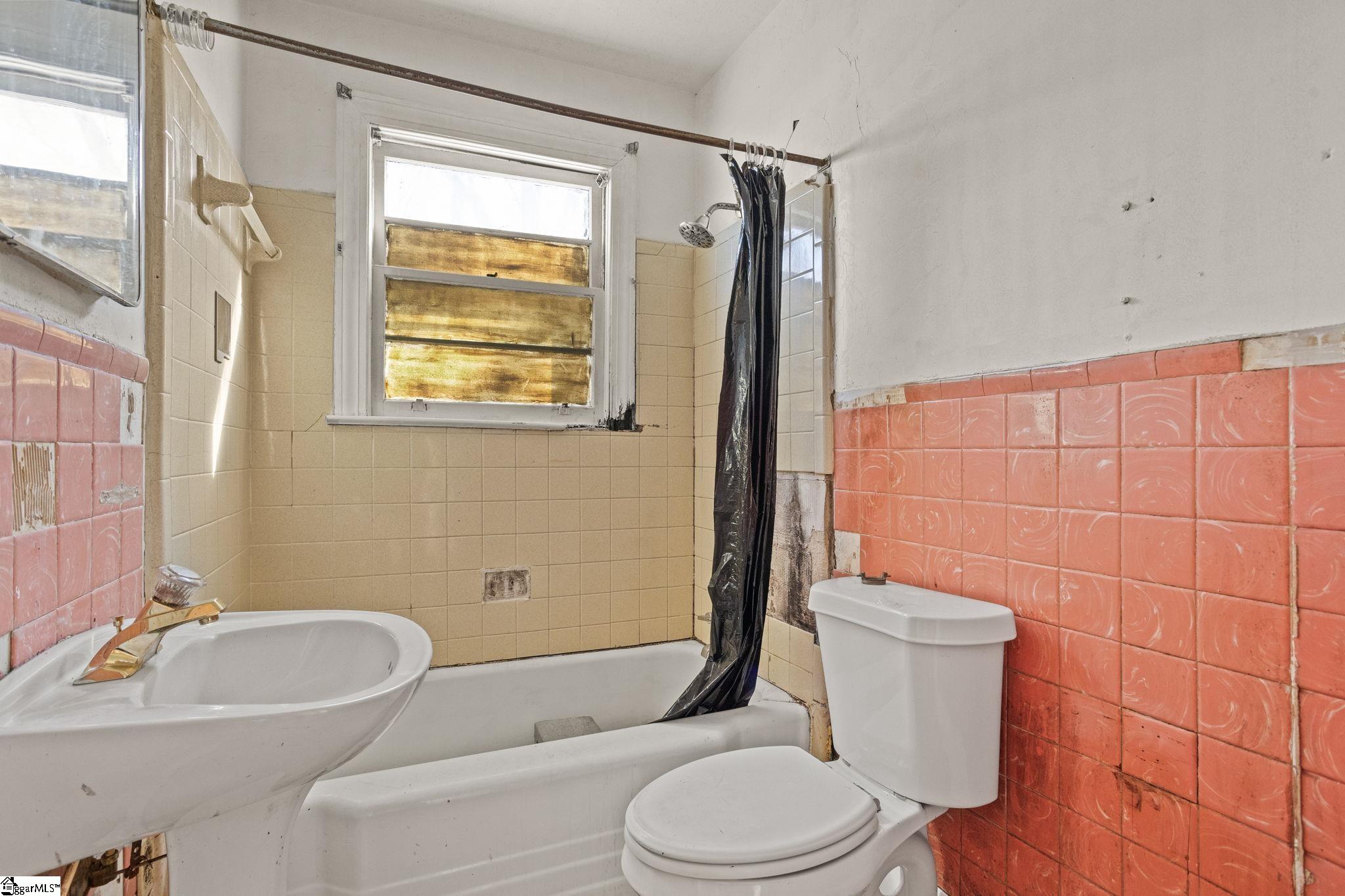 114 Mayfair Drive Taylors, SC 29687 - Photo 17 of 21