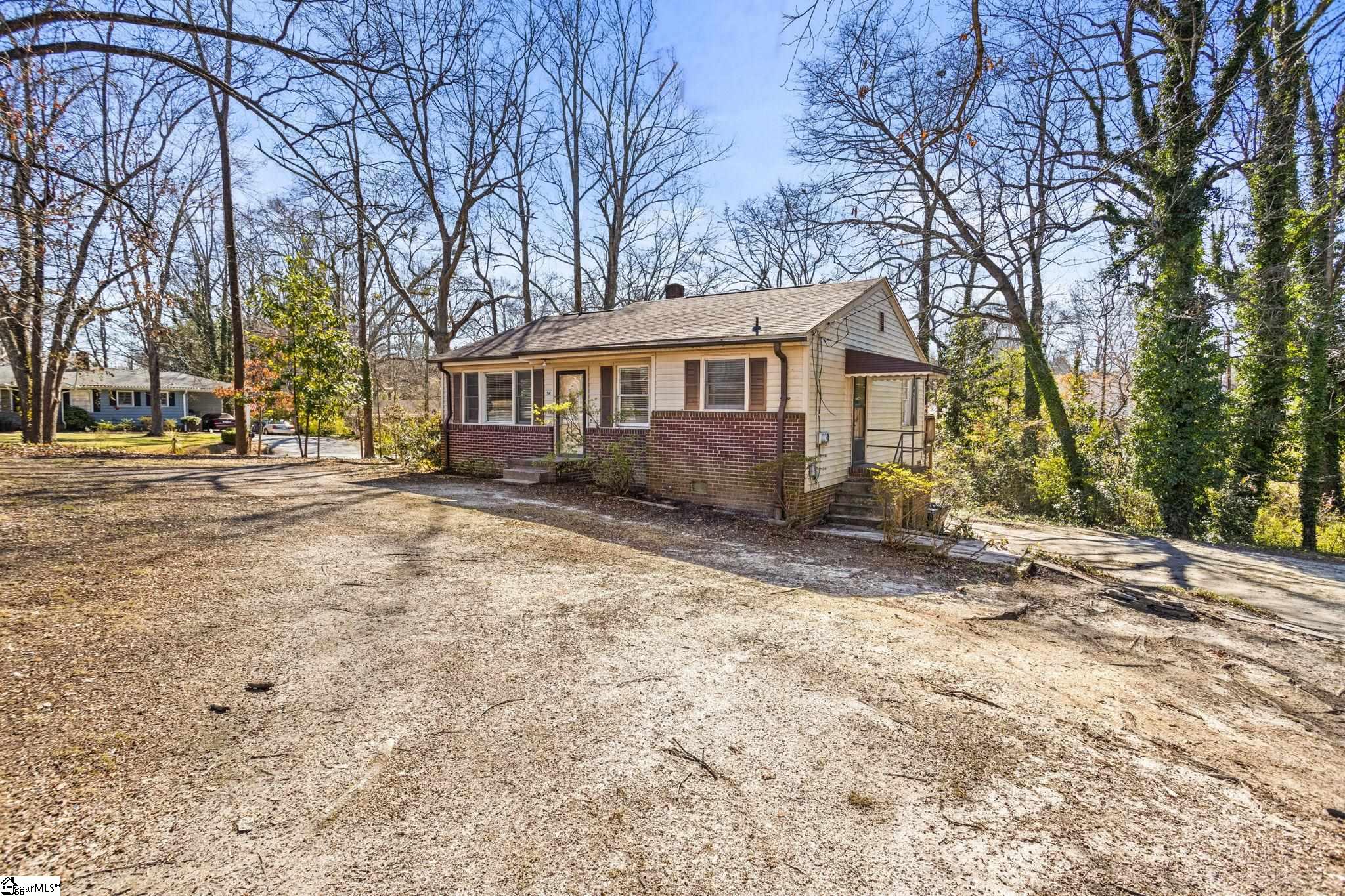 114 Mayfair Drive Taylors, SC 29687 - Photo 3 of 21