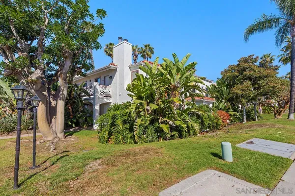 $3,000 | 13262 Salmon River Road, San Diego, CA 92129