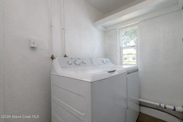 $1,900 | 356 Vesta Circle, Melbourne, FL 32901