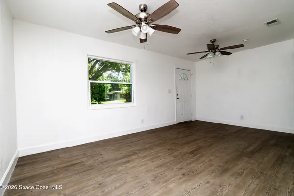 $1,900 | 356 Vesta Circle, Melbourne, FL 32901