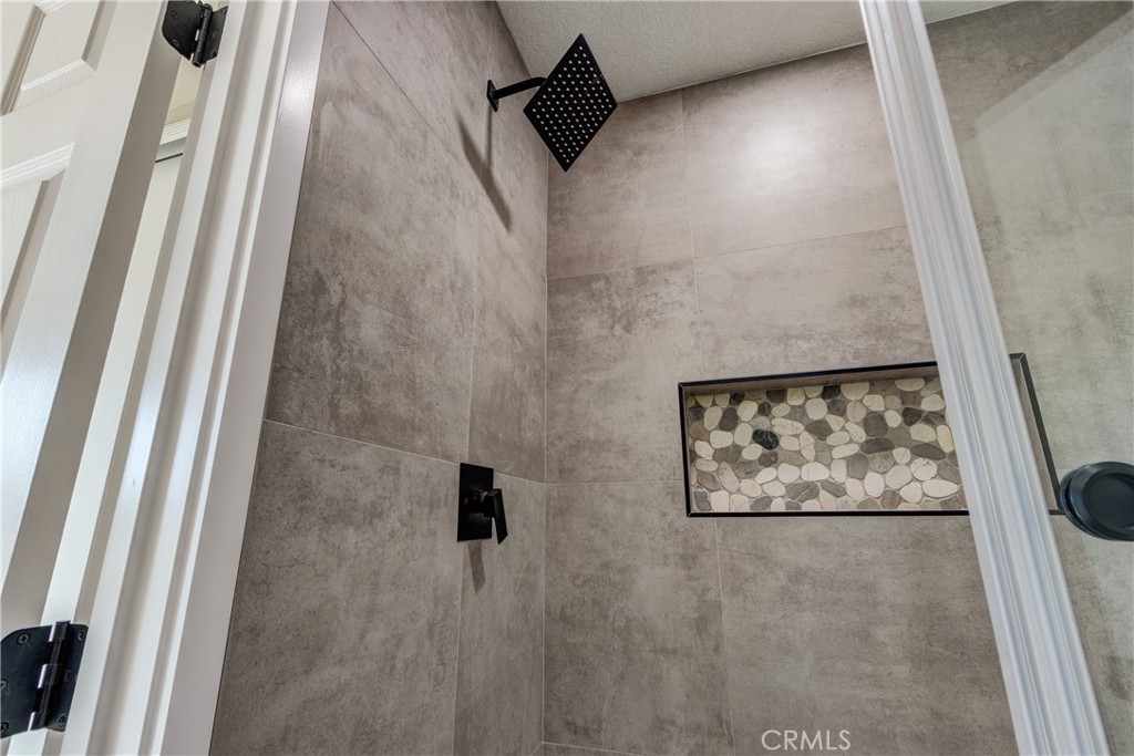 6572 Merced Road Oak Hills, CA 92344 - Photo 44 of 62