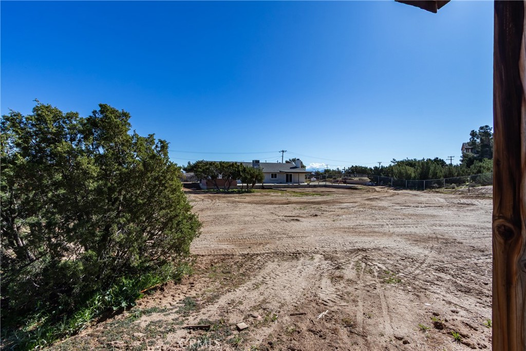 6572 Merced Road Oak Hills, CA 92344 - Photo 57 of 62