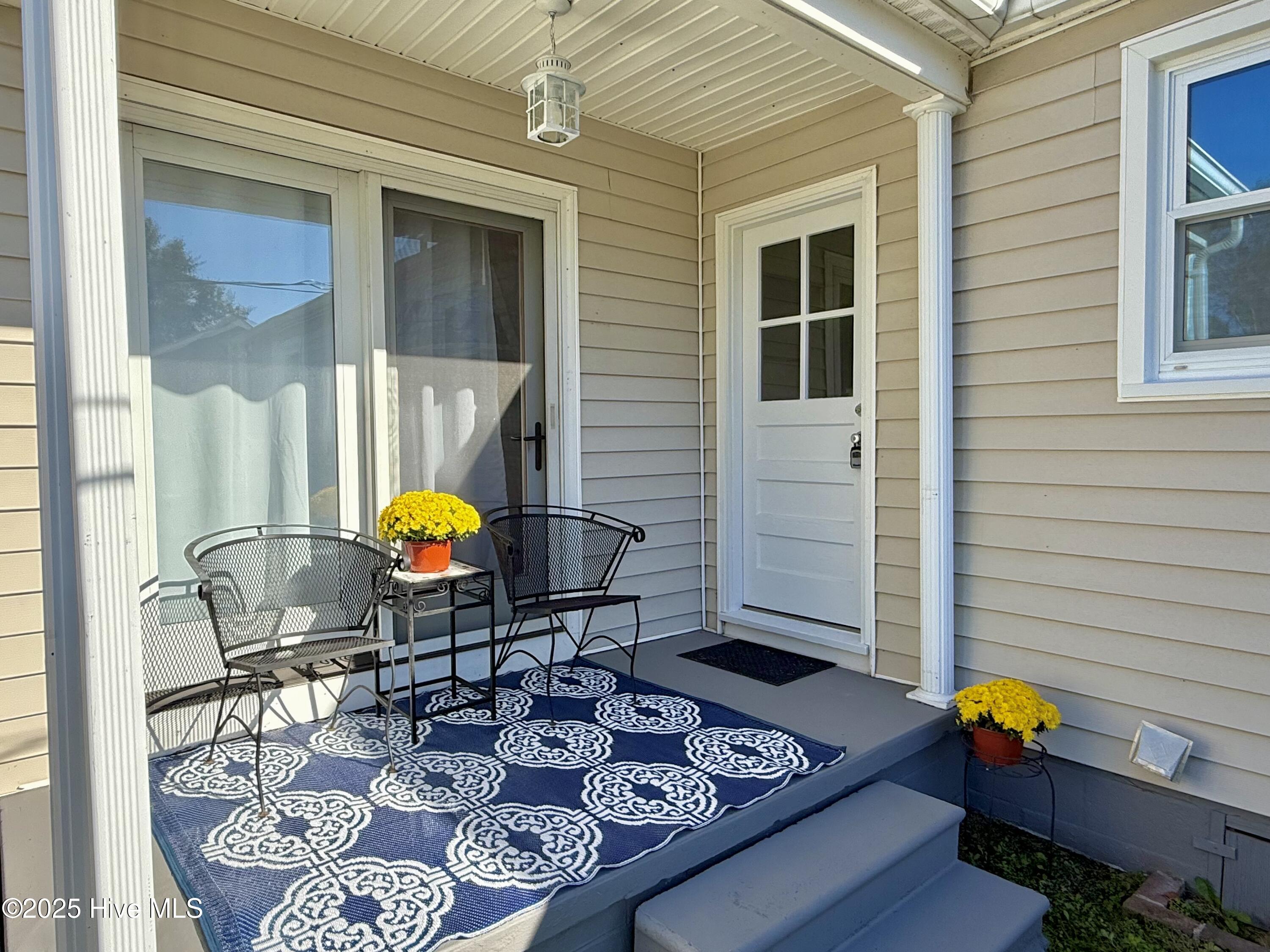 209 Hawthorne Road Edenton, NC 27932 - Photo 3 of 38 Porch