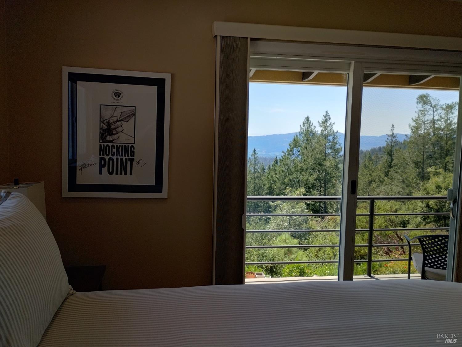 460 Bella Vista Drive Angwin, CA 94508 - Photo 24 of 58 460 Guest Bedroom