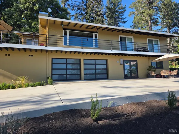 $1,895,000 | 460 Bella Vista Drive, Angwin, CA 94508