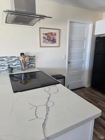 $1,895,000 | 460 Bella Vista Drive, Angwin, CA 94508