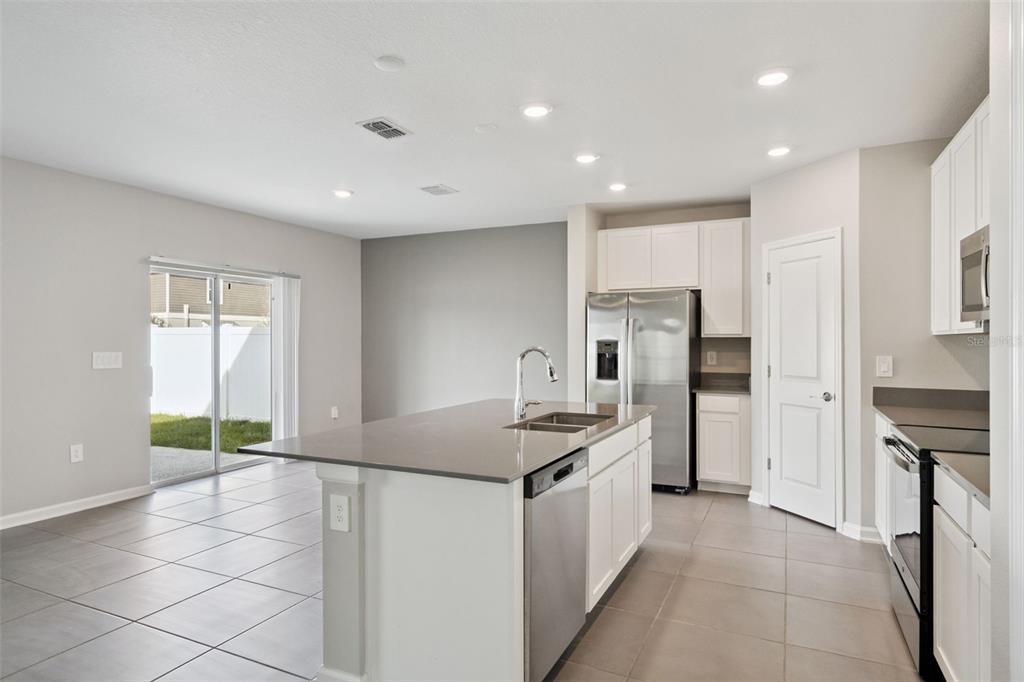 1030 John Jacob Road Davenport, FL 33837 - Photo 11 of 41