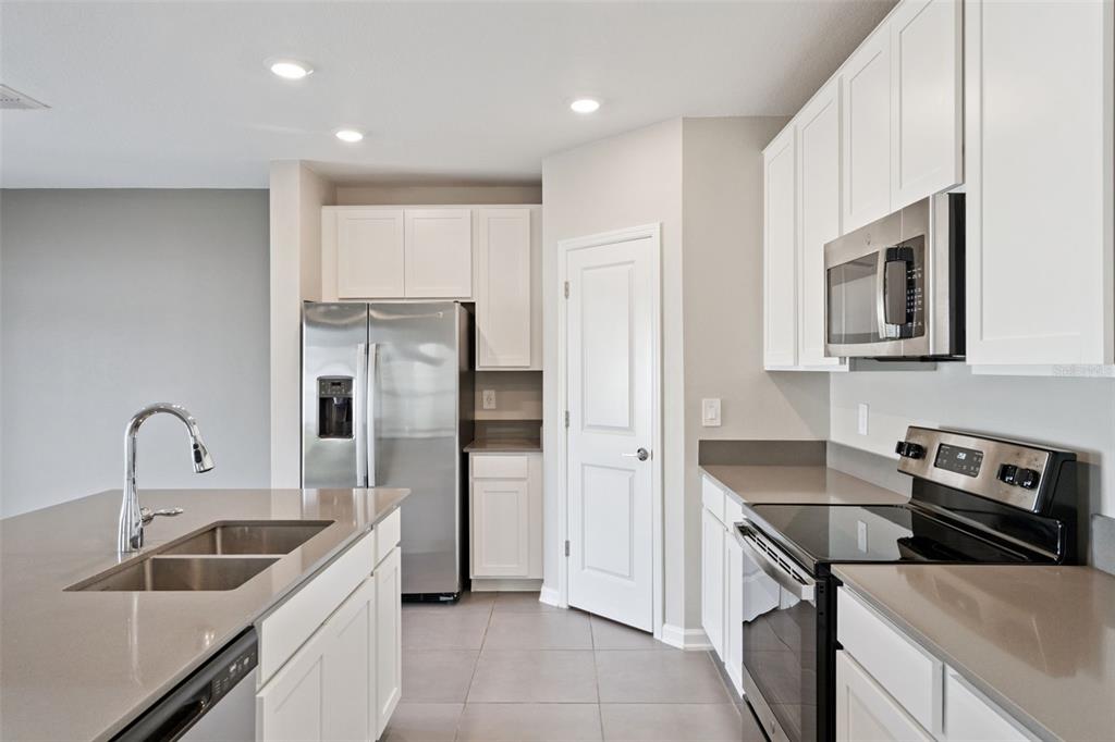 1030 John Jacob Road Davenport, FL 33837 - Photo 12 of 41