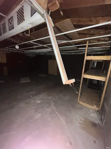 $59,999 | 9173 South Tomahawk Trail, Markleville, IN 46056