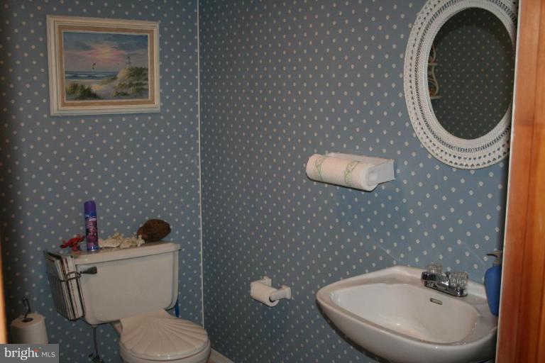 5727 Van Dyke Road Baltimore, MD 21206 - Photo 11 of 21 Half bath on the lower level