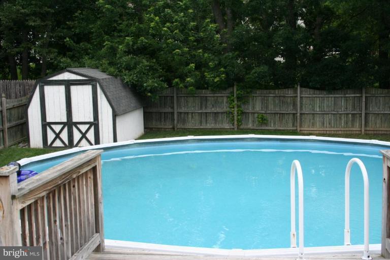 5727 Van Dyke Road Baltimore, MD 21206 - Photo 13 of 21 Relax by the pool
