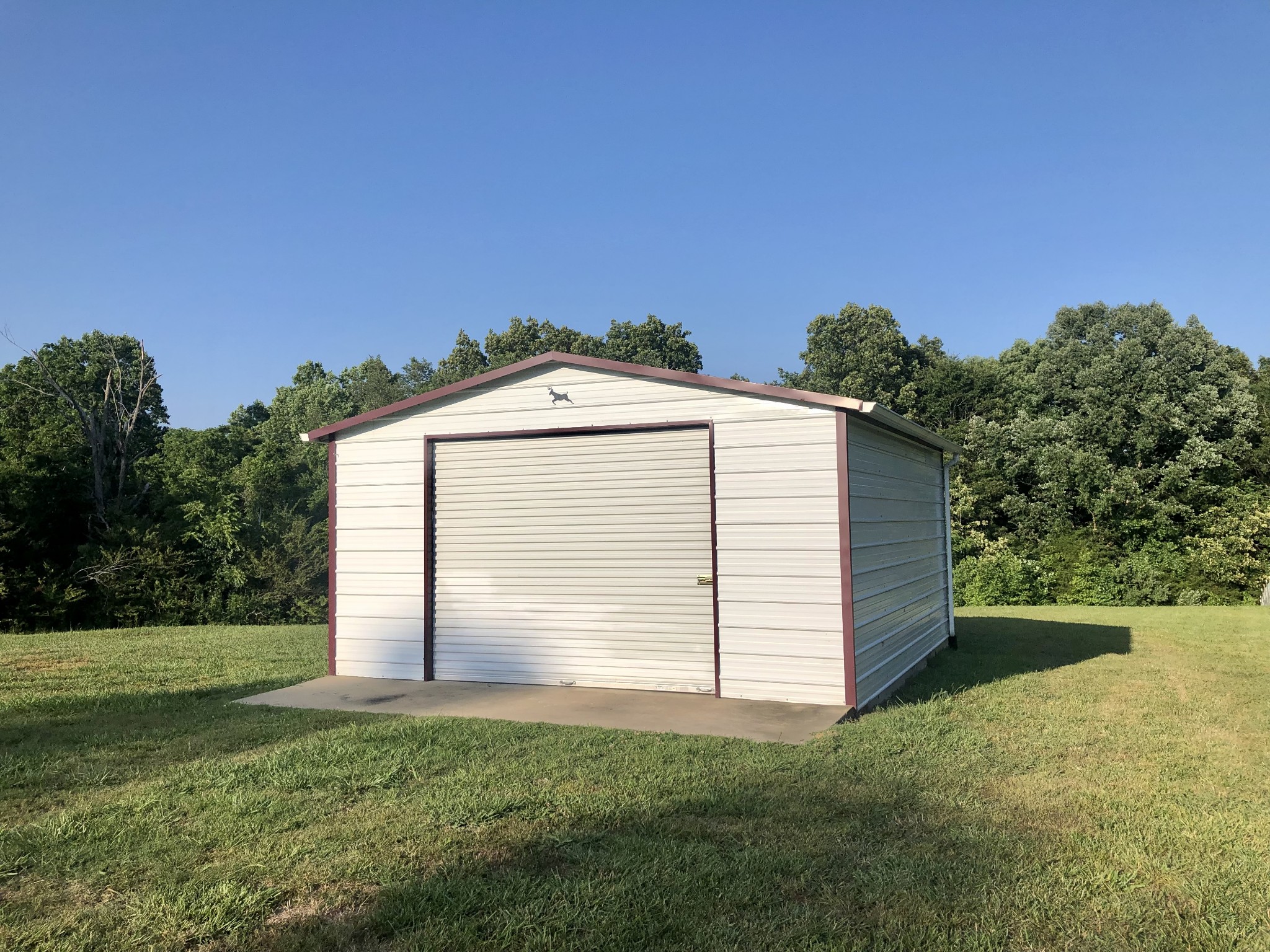 1075 Oak Grove Road Goodspring, TN 38460 - Photo 7 of 38 a front view of a house with a yard