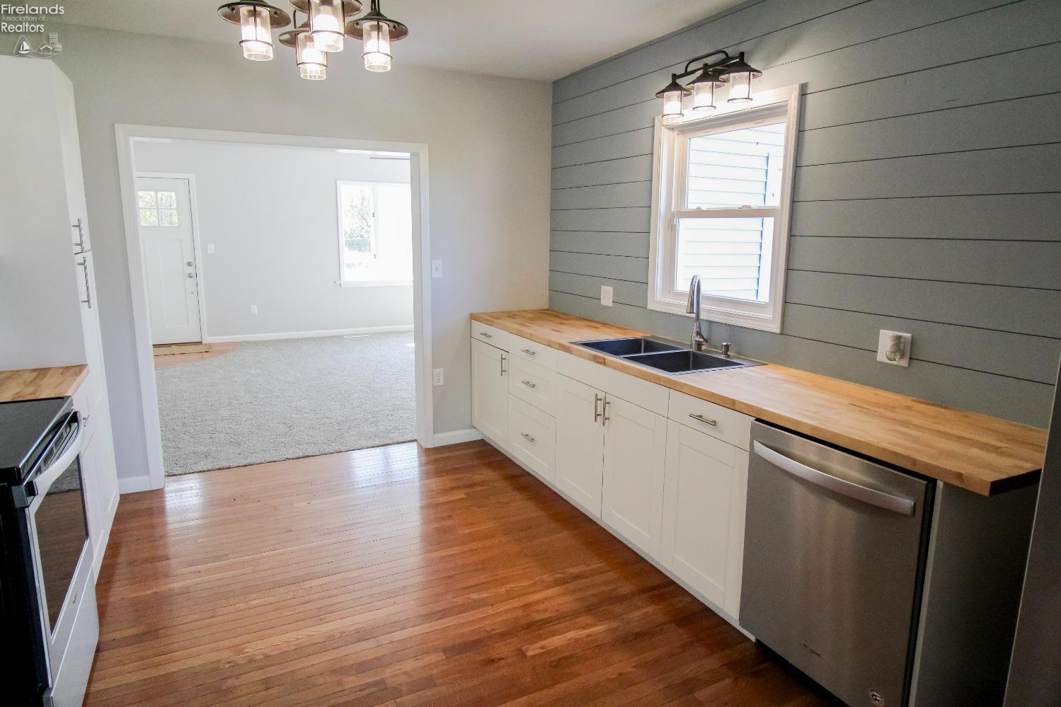 7319 Thicket Road Sandusky, OH 44870 - Photo 5 of 76 Gallery Image 5