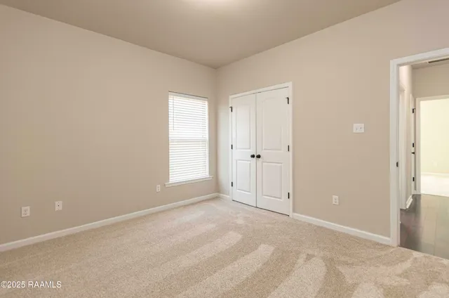 $2,100 | 132 Timber Edge Drive, Youngsville, LA 70592